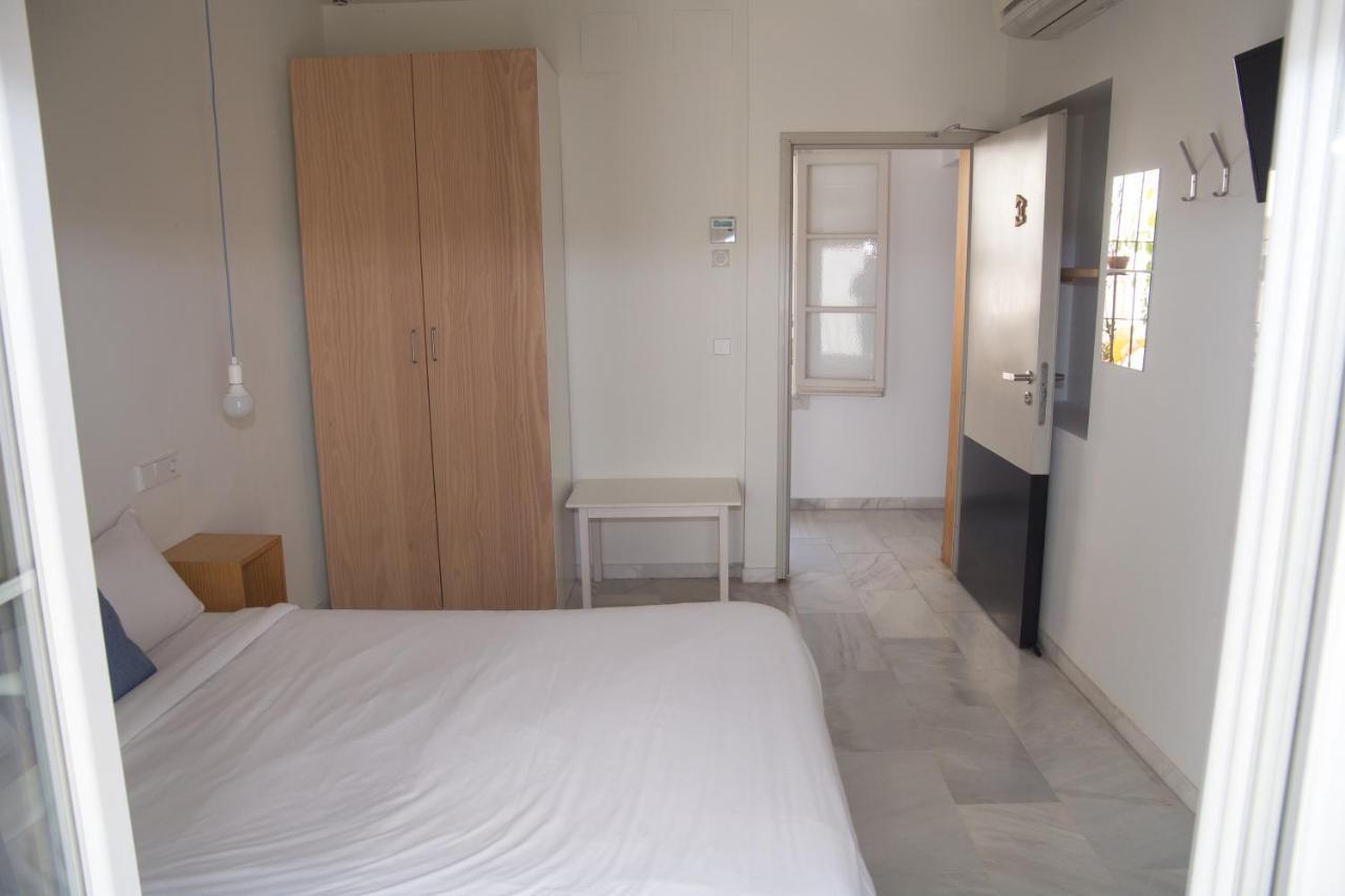 The Nomad Hostel&pension Hostal *