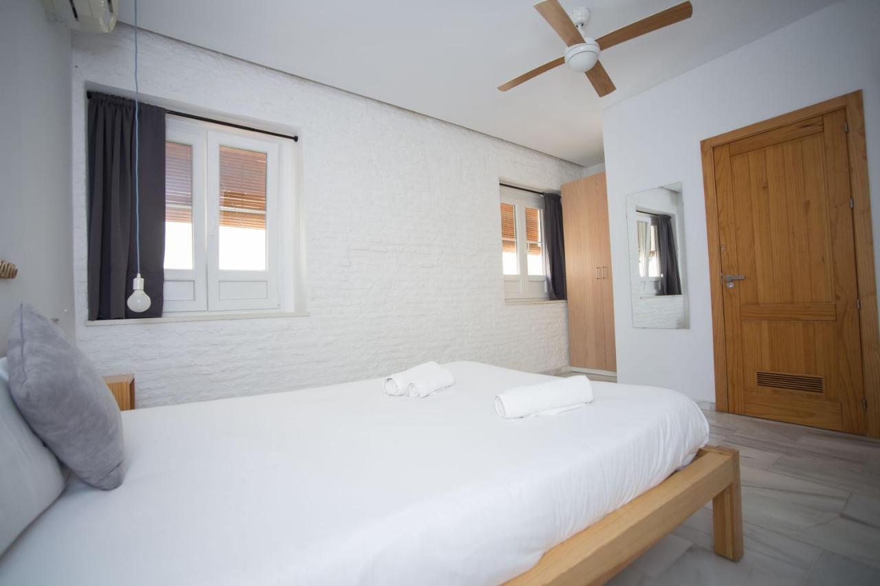 The Nomad Hostel&pension Hostal