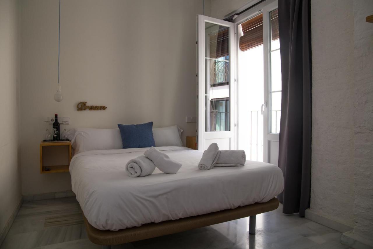 The Nomad Hostel&pension Hostal *